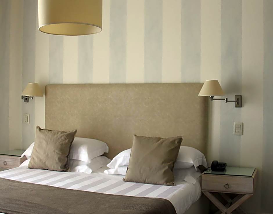 Hotel Bijou