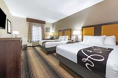 2 Queen Beds Mobility/Hearing Impaired Accessible Room Non-Smoking