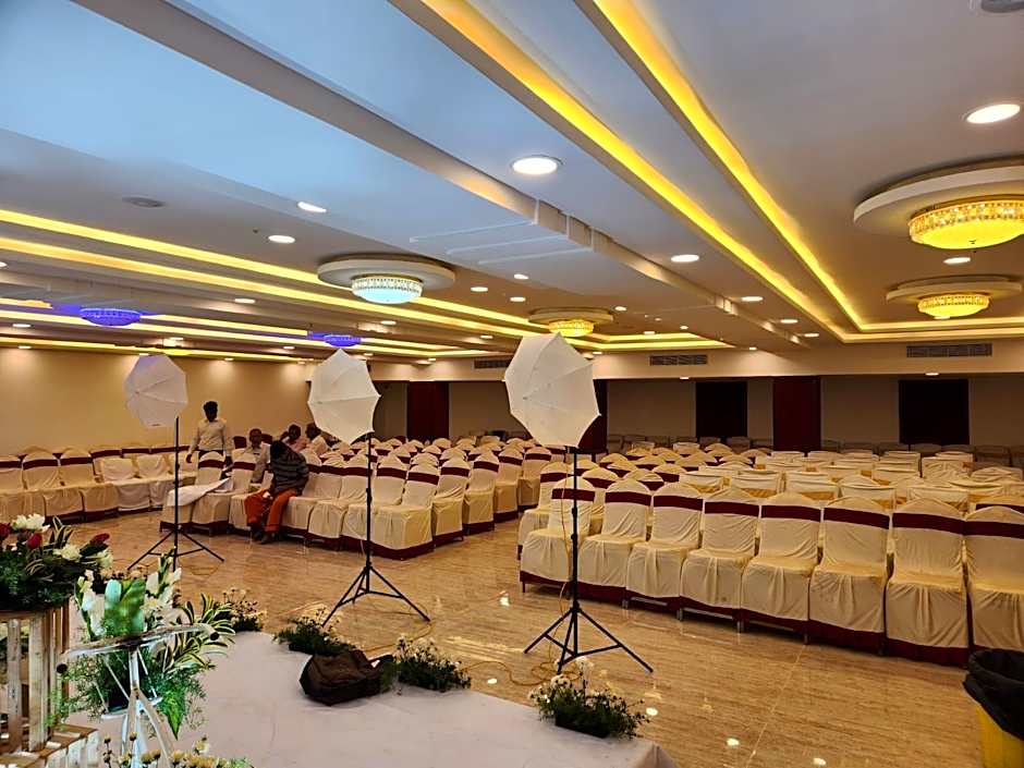 Ramee Guestline Hotel