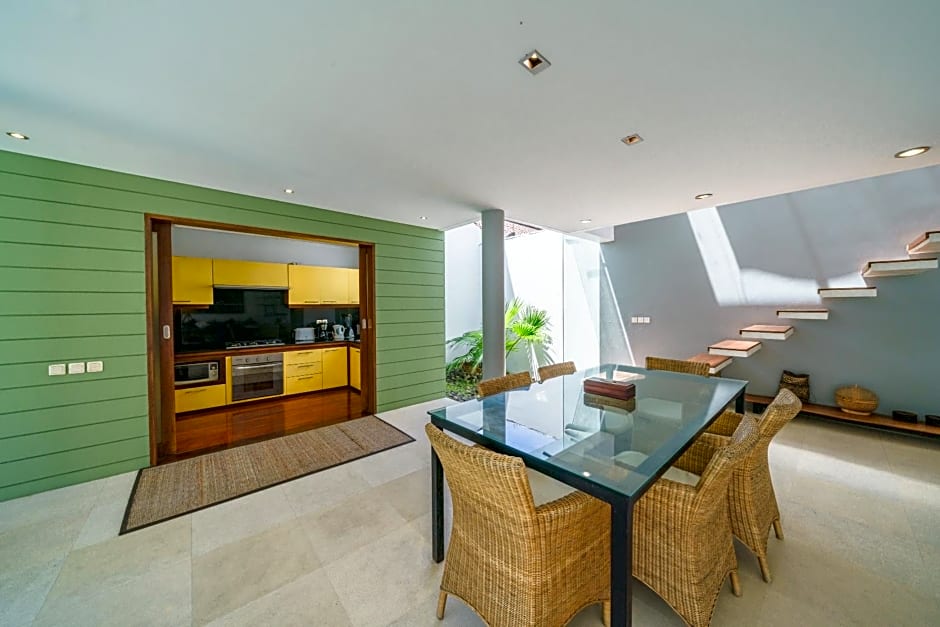 Villa Rio - Contemporary 2BR Villa in Downtown Seminyak