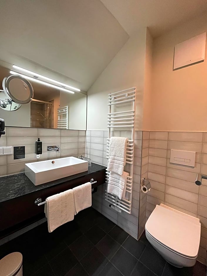 Logis Hotel QUARTIER 5, Sächsische Schweiz, mit Restaurant, Café & Bar
