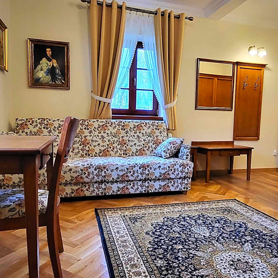 Hotel Sarmata Zespół Dworski