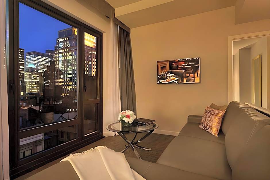 Photo 1 of 3 of Penthouse Suite