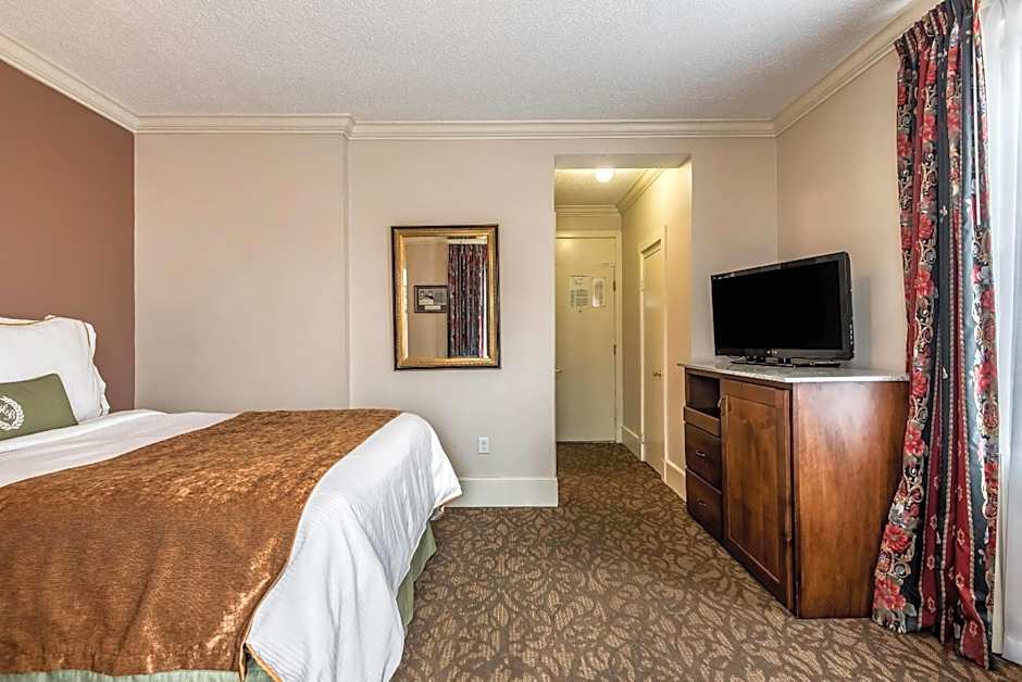 Hotel Bothwell Sedalia Central District, an Ascend Collection Hotel