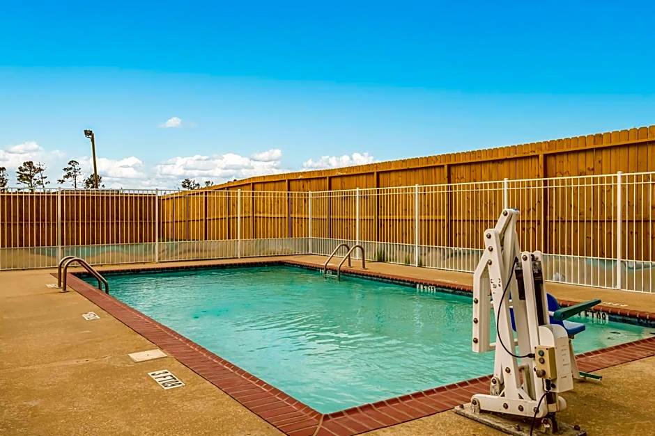Red Roof Inn & Suites Lake Charles
