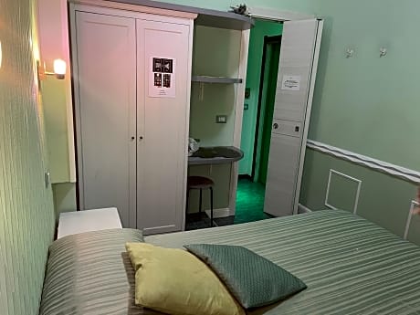 Double Room - Single Use