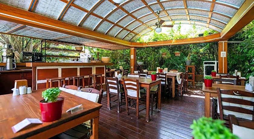 El Vino Hotel Suites