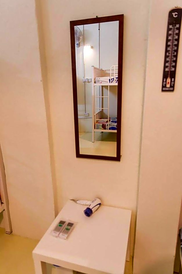 Vloft Backpackers Hostel