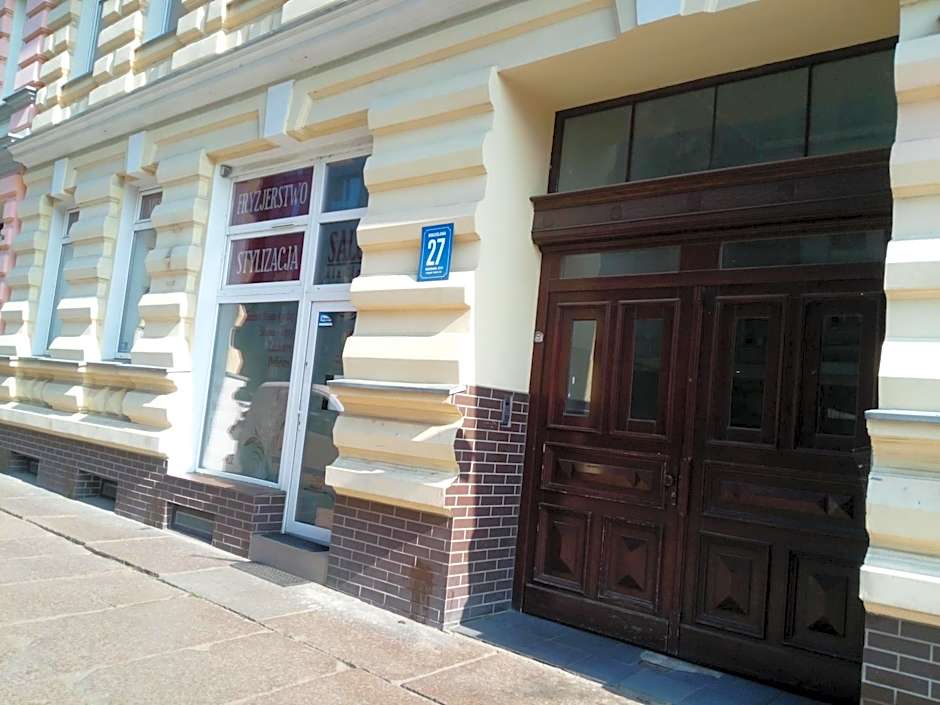 Hostel Tulip - pokoj 6 ze wspolna lazienka i kuchnia