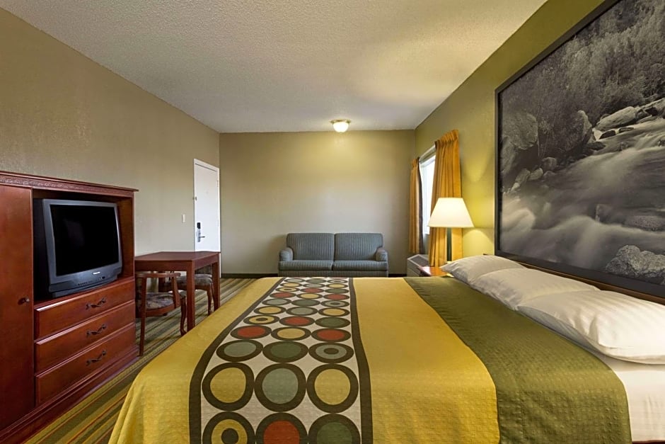 Super 8 by Wyndham Ridgecrest