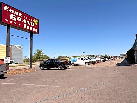 East Grand Inn