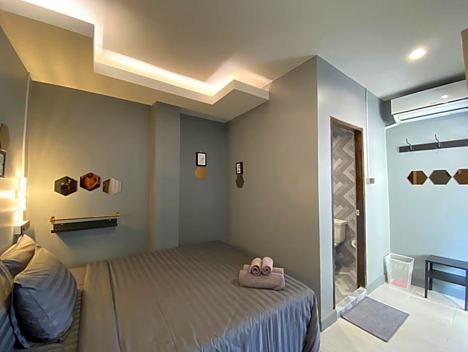VarietyD-DayHostel HuaHin