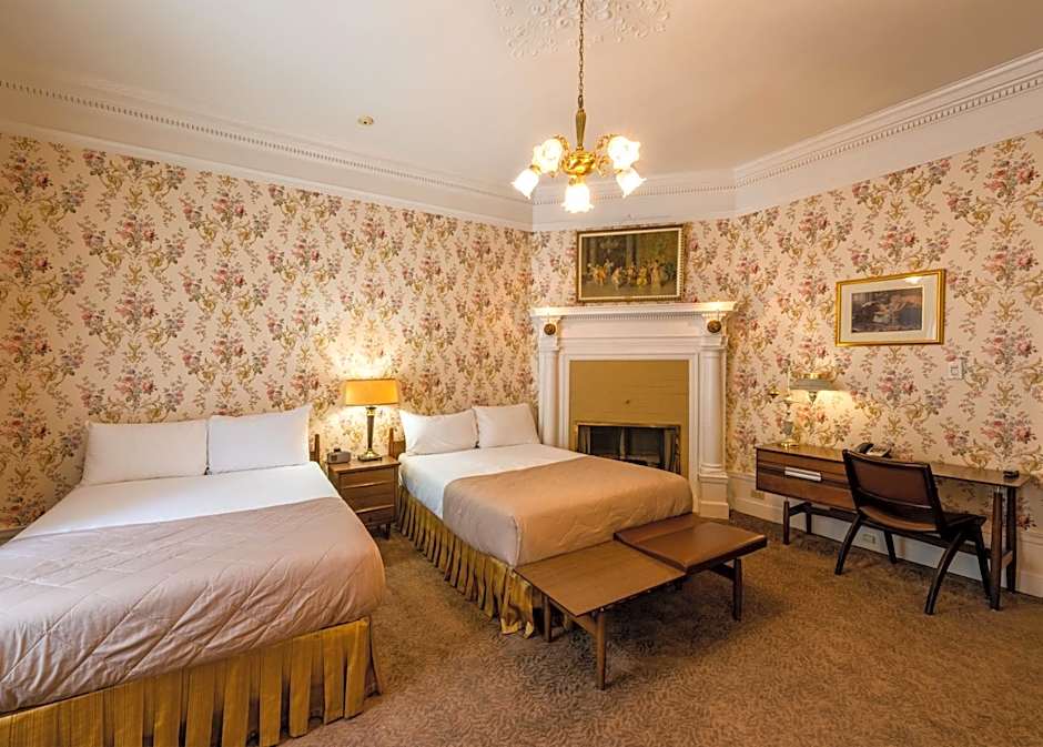 Le Chateau de Pierre - Par Aneyro