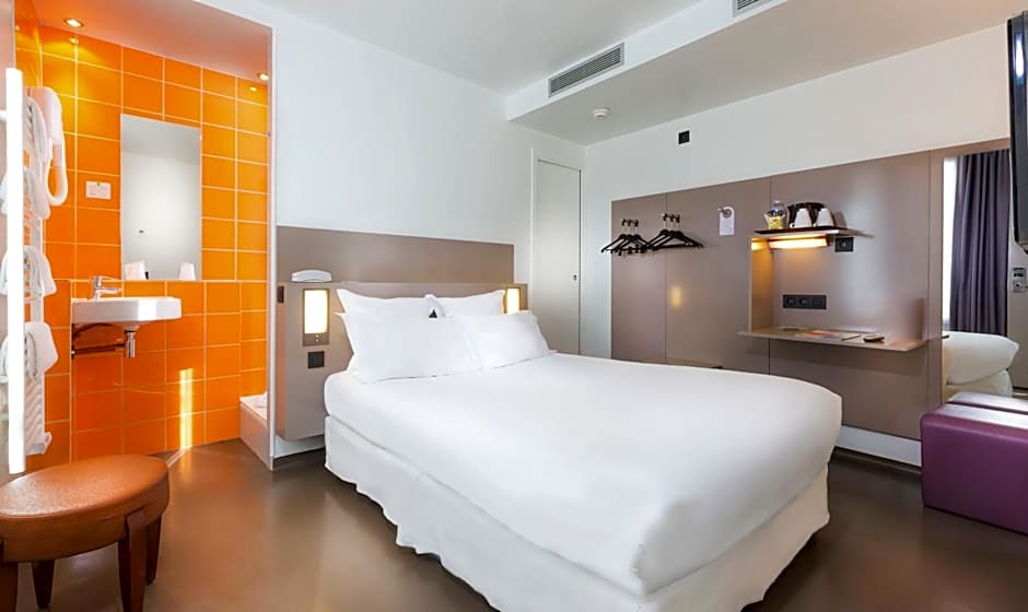 Libertel Canal Saint Martin