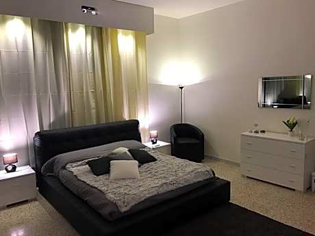 Deluxe Double Room with Extra Bed