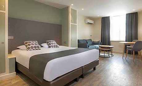 Residence The Originals Demeure des Remparts