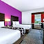 La Quinta Inn & Suites by Wyndham Tampa South