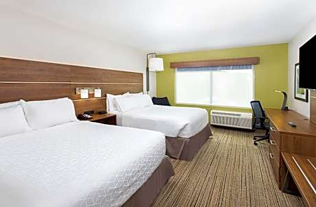 Queen Room with Two Queen Beds - Mobility Access Tub/Non-Smoking