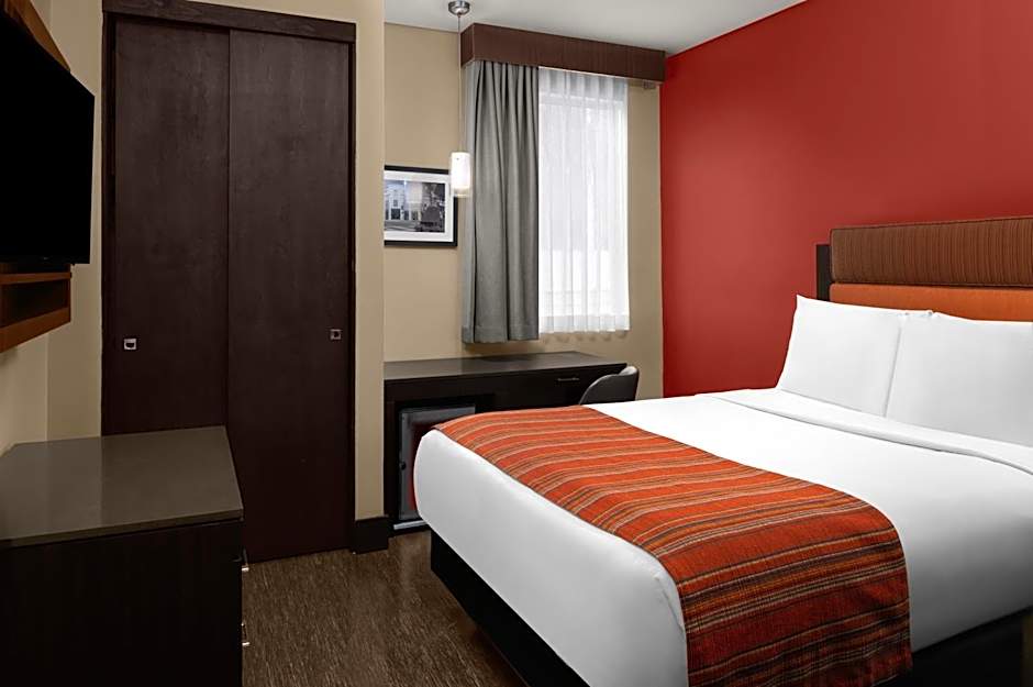 Sirtaj Hotel