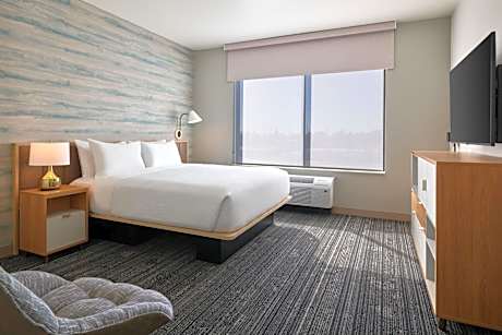 One-Bedroom King Suite