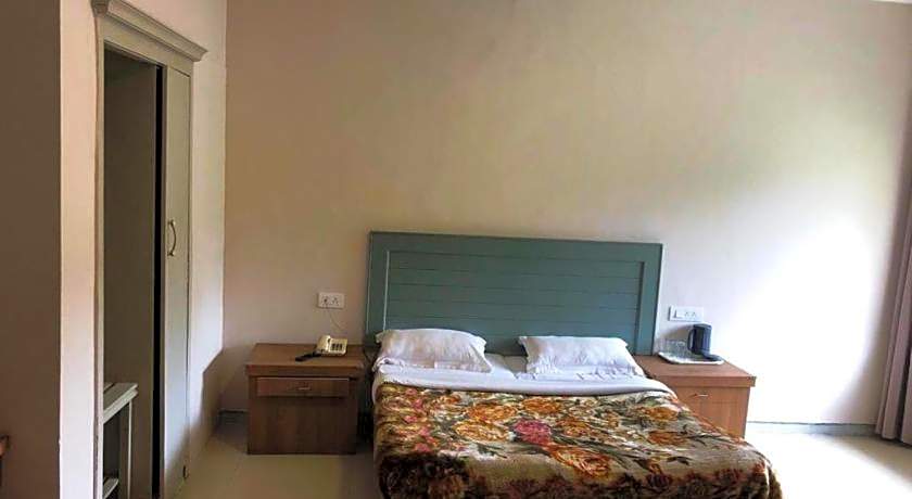Hotel Preethi Palace