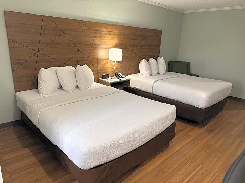 Wingate by Wyndham Livonia