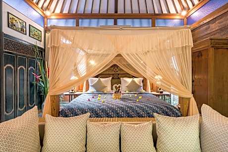 Deluxe One-Bedroom Villa