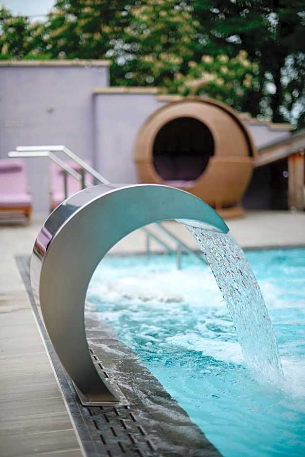 Ye Olde Bell Hotel & Spa