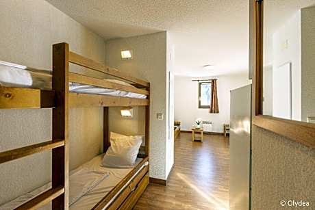 Studio (2 Adults)