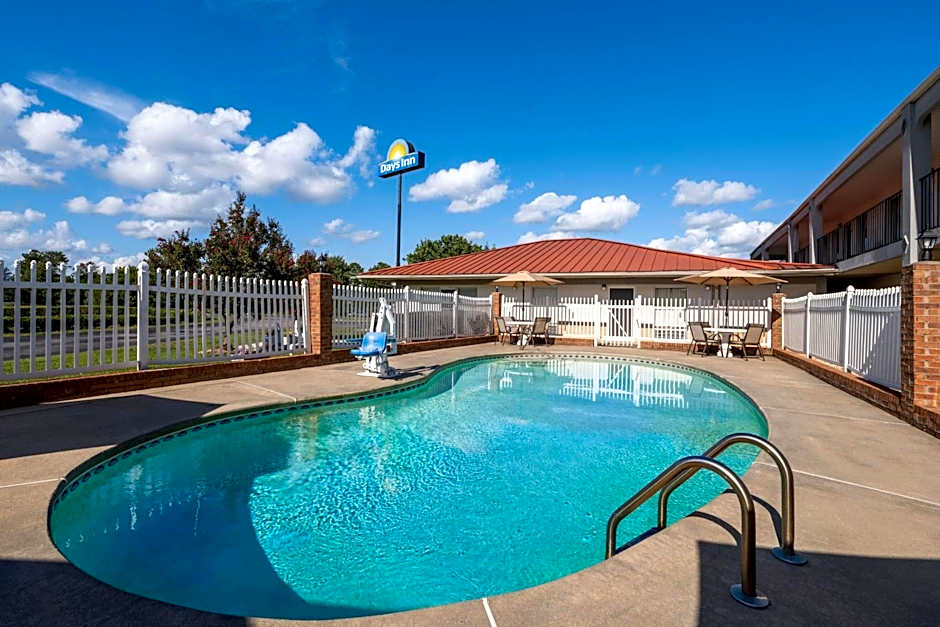 Days Inn by Wyndham Augusta Wheeler Road