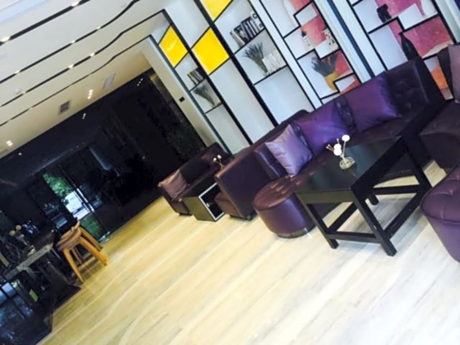 Lavande Hotel Shenzhen Baoan Haiya Binfen City Branch