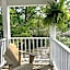 M22 Inn Glen Arbor