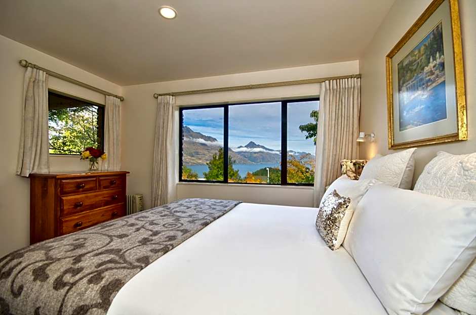 Balmoral Lodge