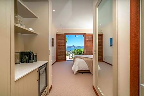 Suite with Sea View