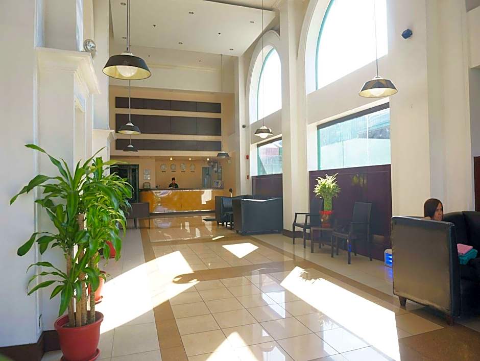 Eurotel Las Pinas Hotel