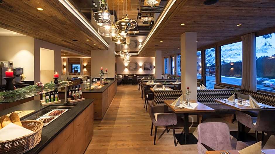 Alpine Lifestyle Berghotel Madlener