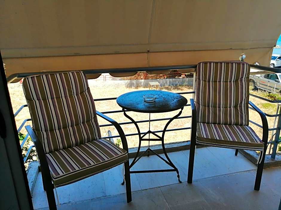 Jason Rooms & Studios