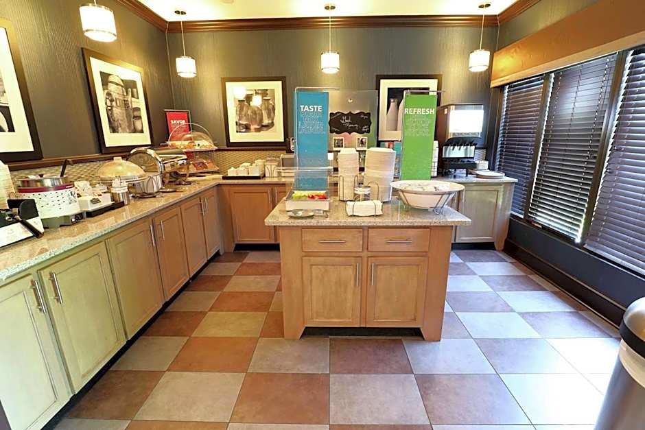 Hampton Inn By Hilton Dyersburg