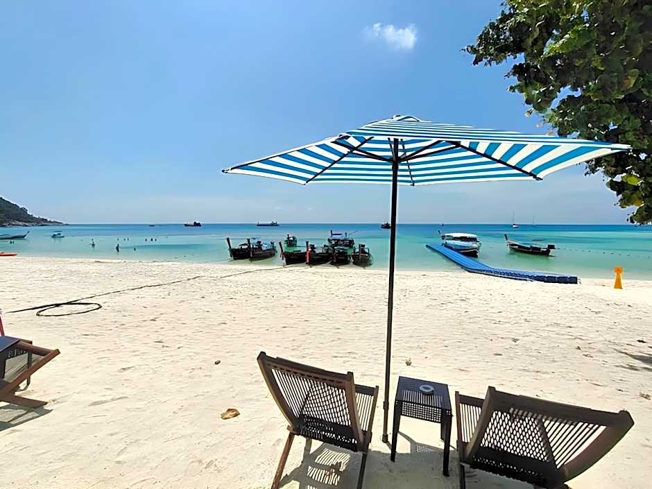 Charming Lipe Beach Resort