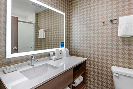 2 Queen Beds Studio Suite