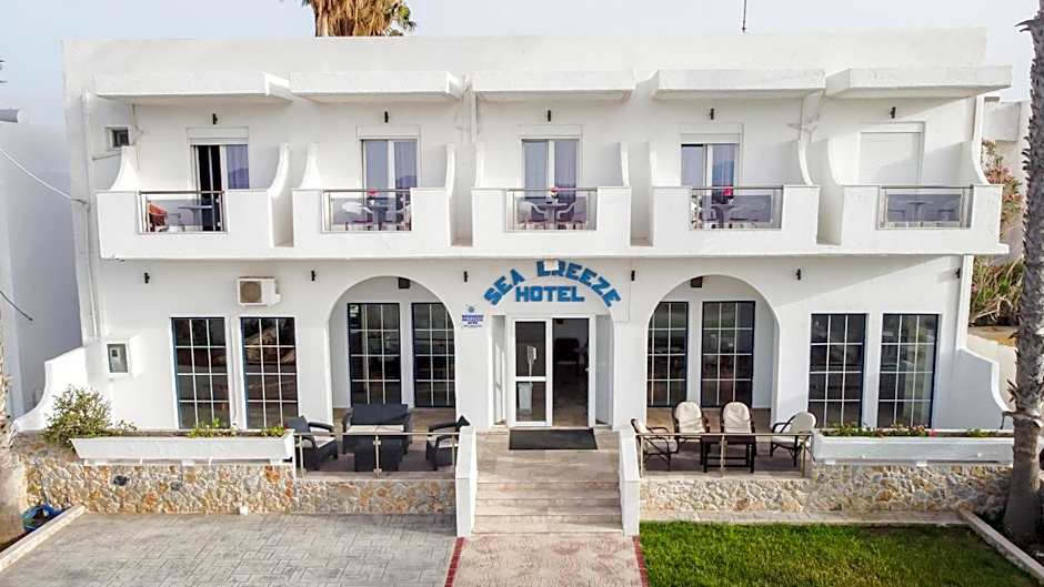 Sea Breeze Hotel