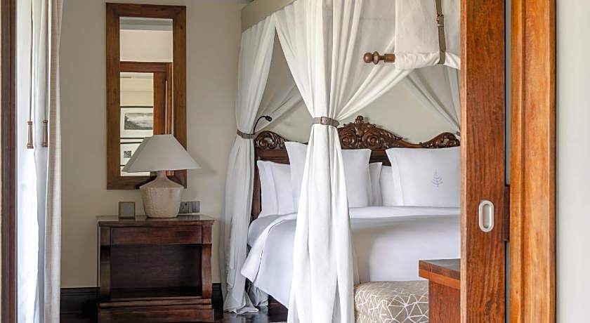 Four Seasons Safari Lodge Serengeti Tanzania