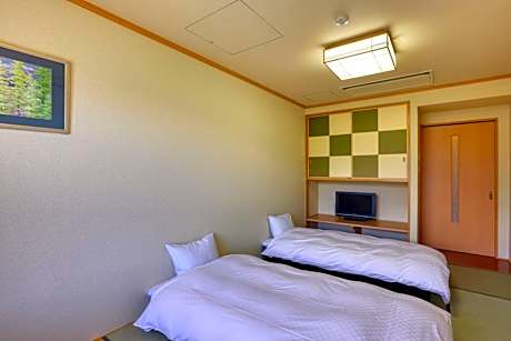 Triple Room with Lake View