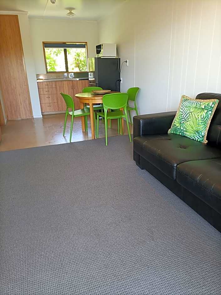 Moeraki Beach Motels