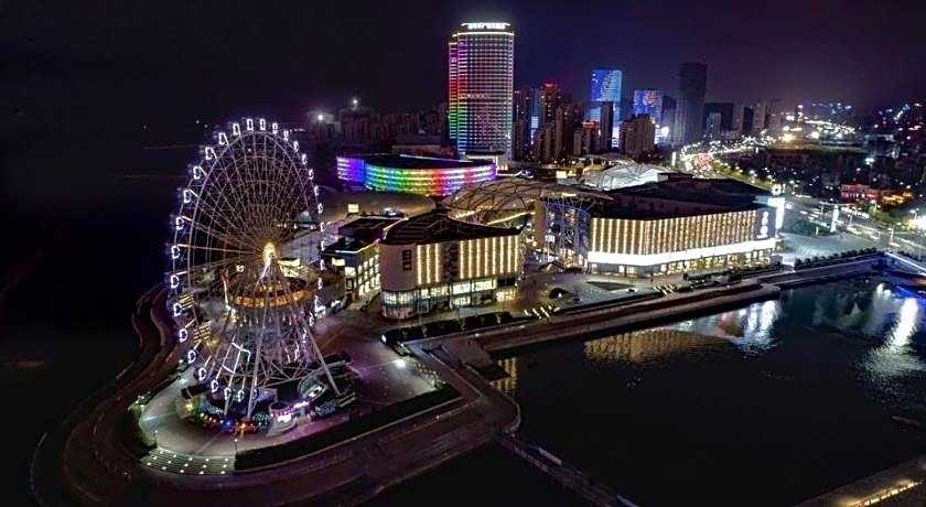 Hotel  Carnival Qingdao