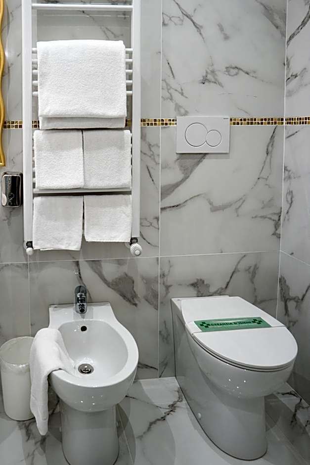 Guest House Train Station