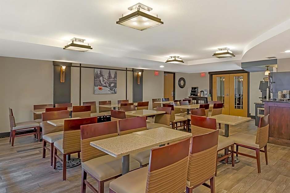 Best Western Plus Mccall Lodge And Suites