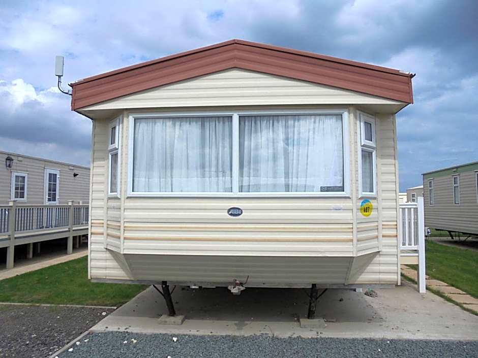 Golden Sands: Arizona GS 6 Berth, Access to the beach