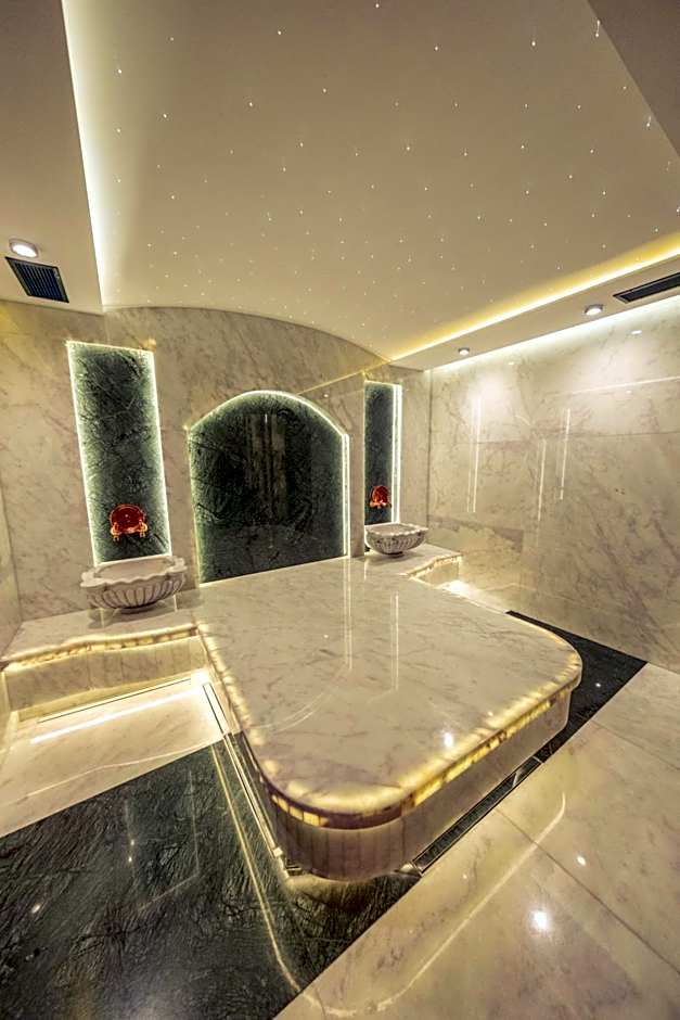 MQ Hotel Suites & SPA