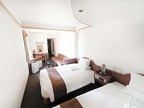 Standard Twin Room - Non-Smoking